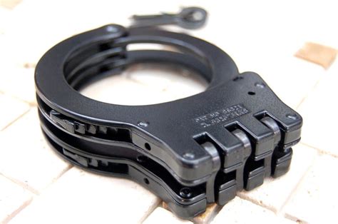 handcuff warehouse|where to buy real handcuffs.